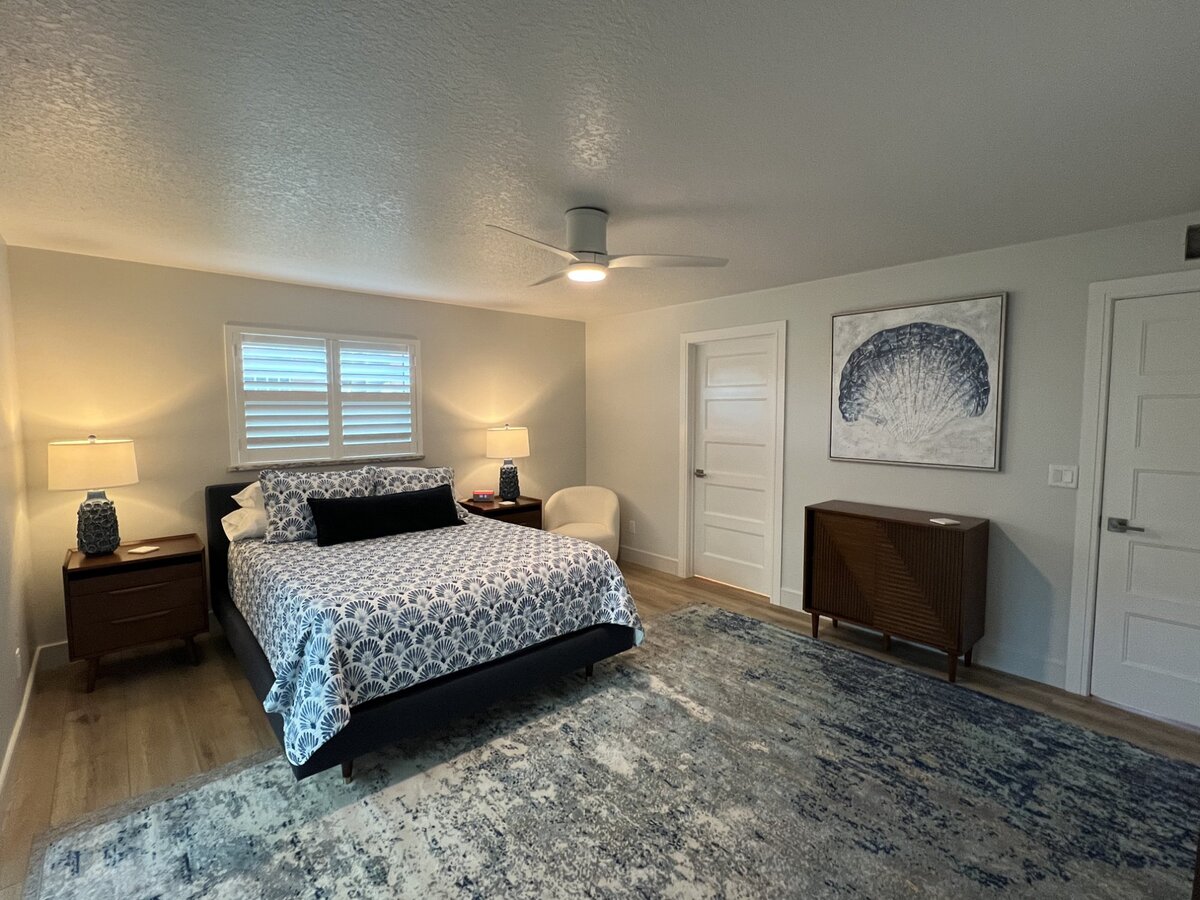 1 Bedroom / 1.5 Bath master bedroom